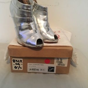 Authentic Christian Louboutin Robot 120